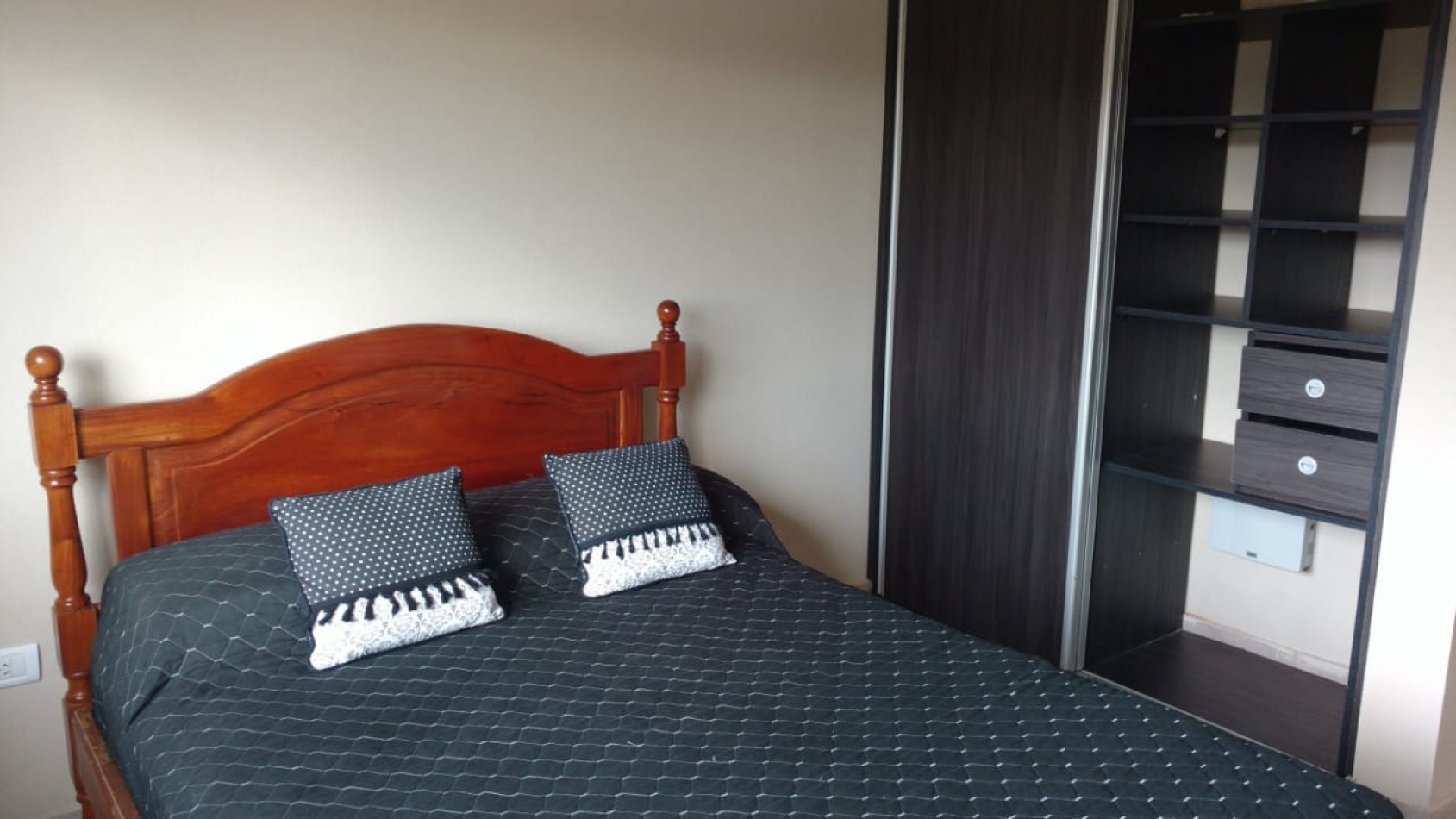 DEPARTAMENTO EN CALLE TOTORAS (C)