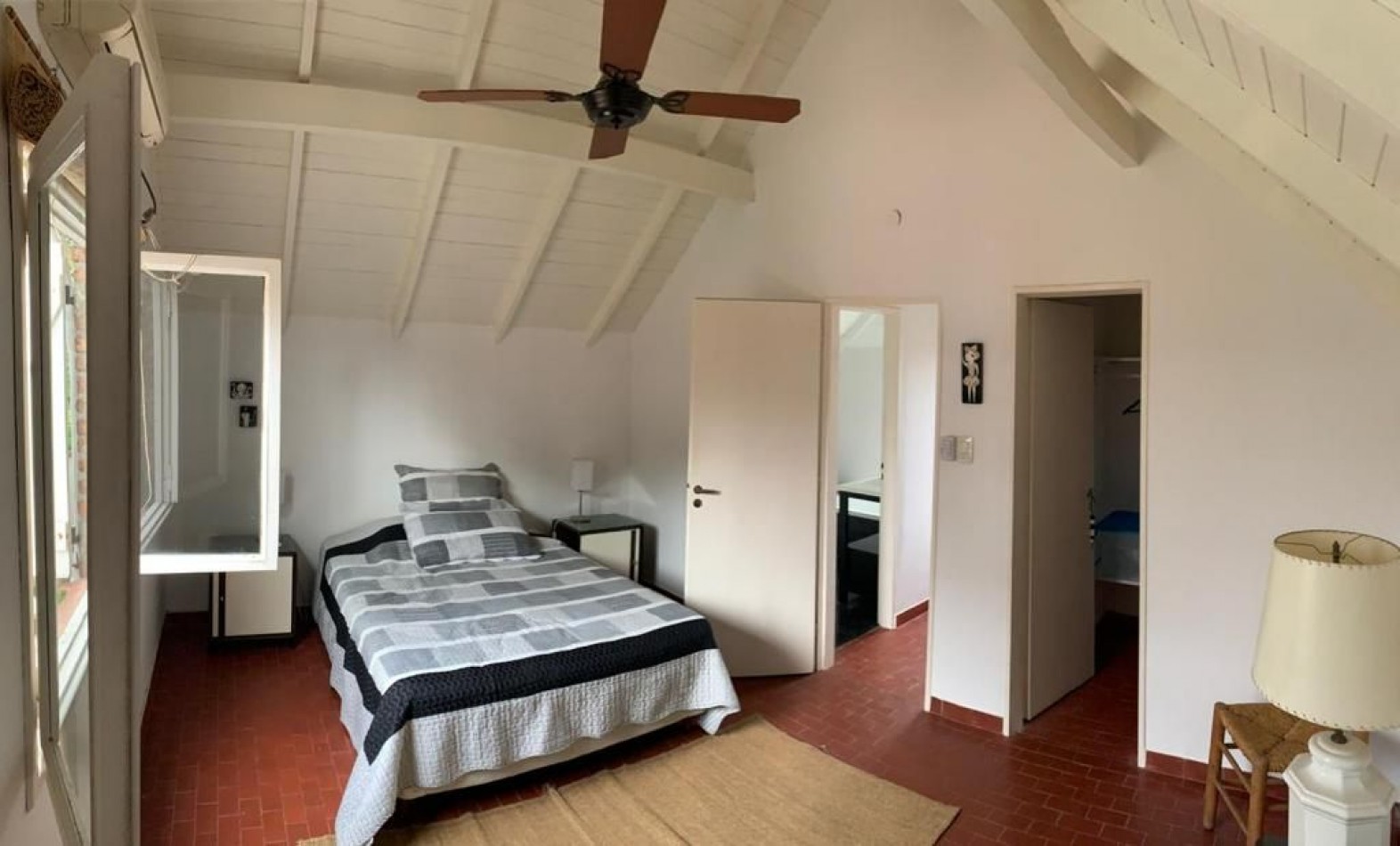 Departamento en Duplex. en Pinamar, en estado y ubicacion muy buena