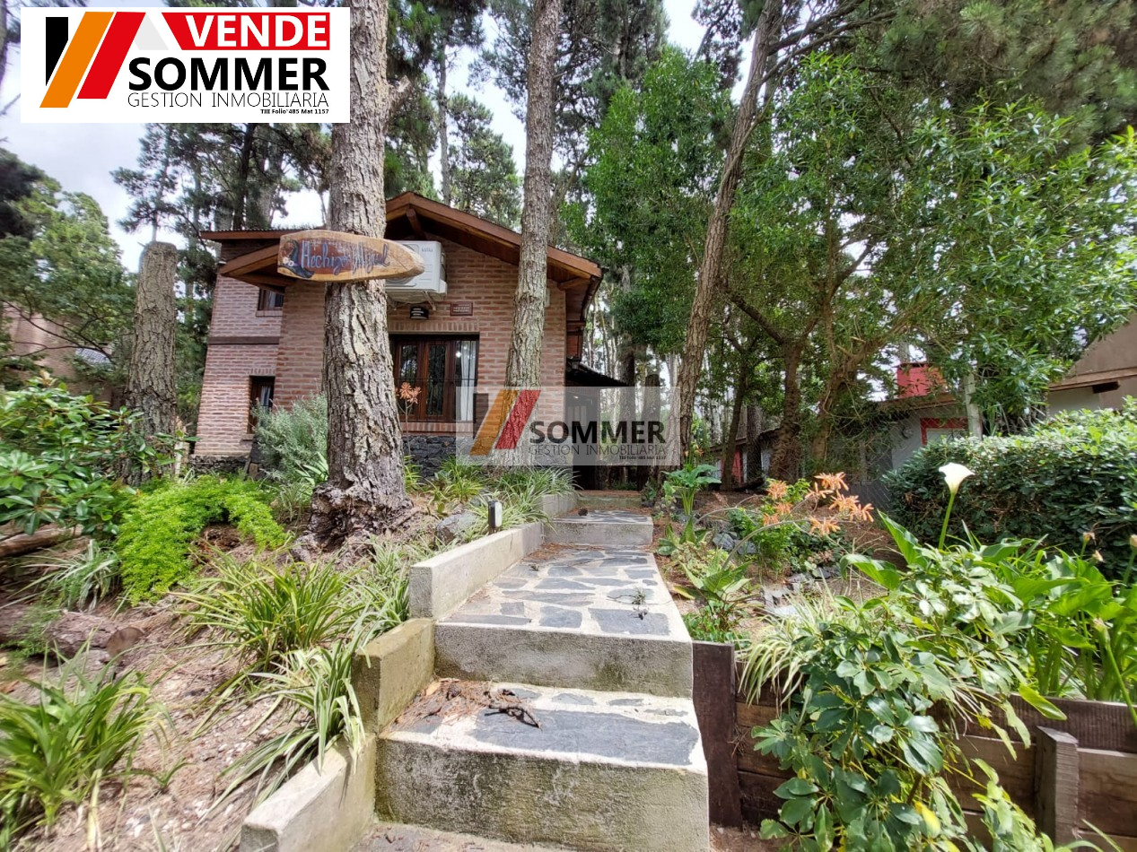 CASA EN MAR AZUL- VILLA GESELL-