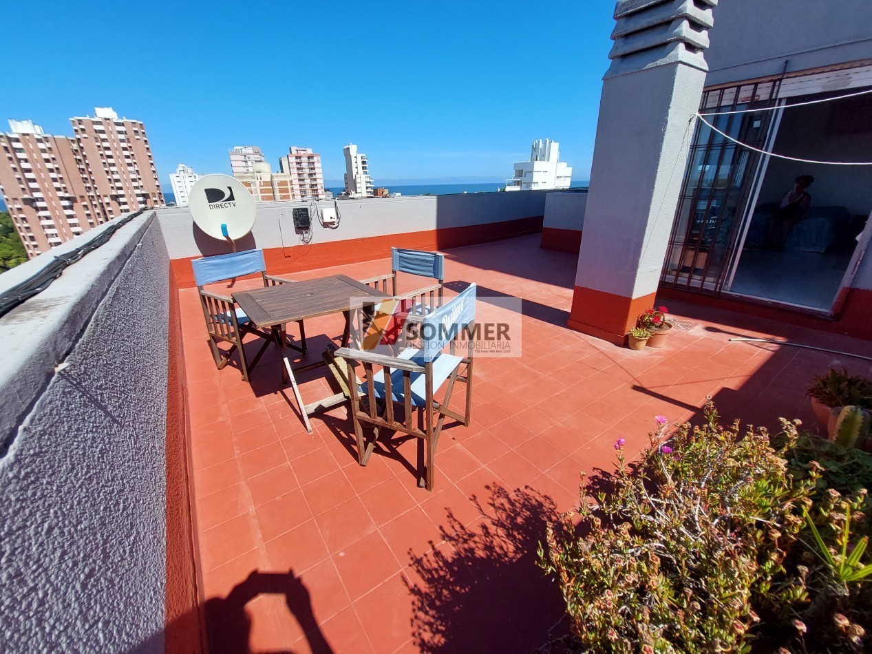 AMPLIA COCHERA + DEPARTAMENTO EN PLENO CENTRO DE PINAMAR