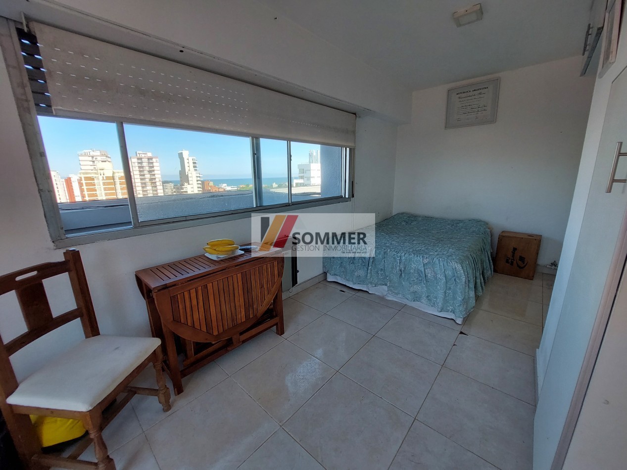 AMPLIA COCHERA + DEPARTAMENTO EN PLENO CENTRO DE PINAMAR
