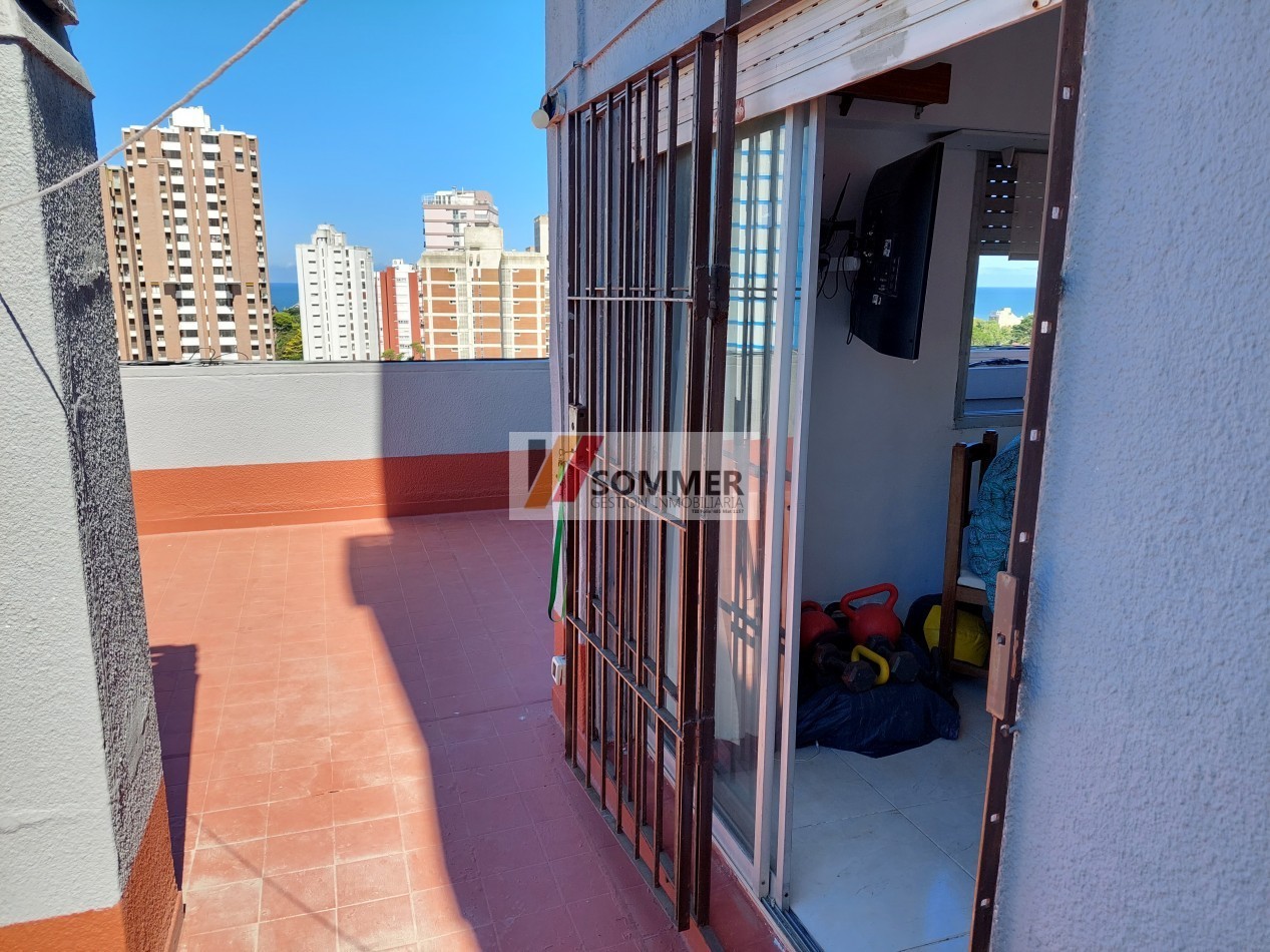 AMPLIA COCHERA + DEPARTAMENTO EN PLENO CENTRO DE PINAMAR