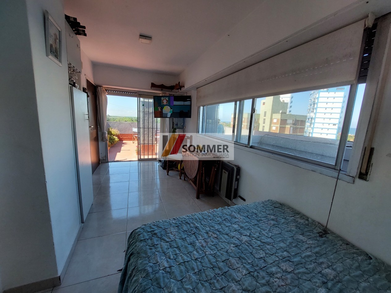 AMPLIA COCHERA + DEPARTAMENTO EN PLENO CENTRO DE PINAMAR