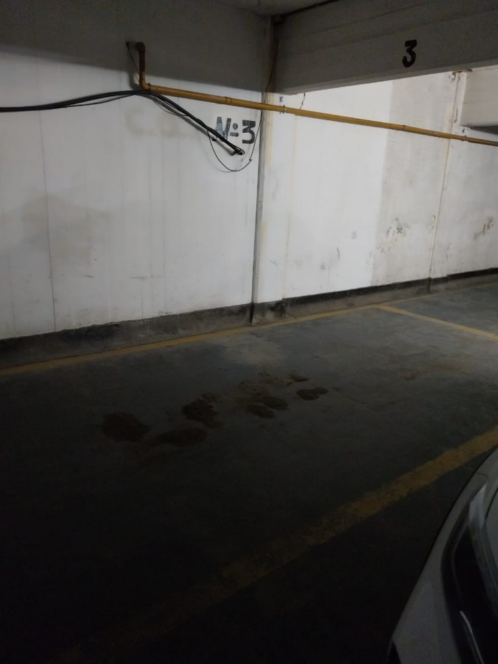 AMPLIA COCHERA + DEPARTAMENTO EN PLENO CENTRO DE PINAMAR