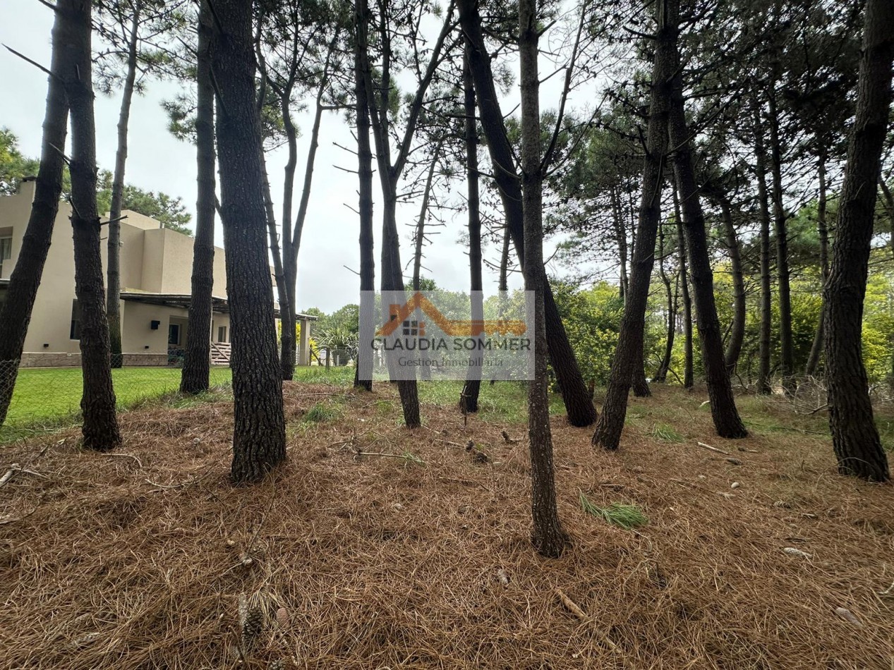 LOTE EN PINAMAR NORTE A UNA CUADRA DEL MAR !!!