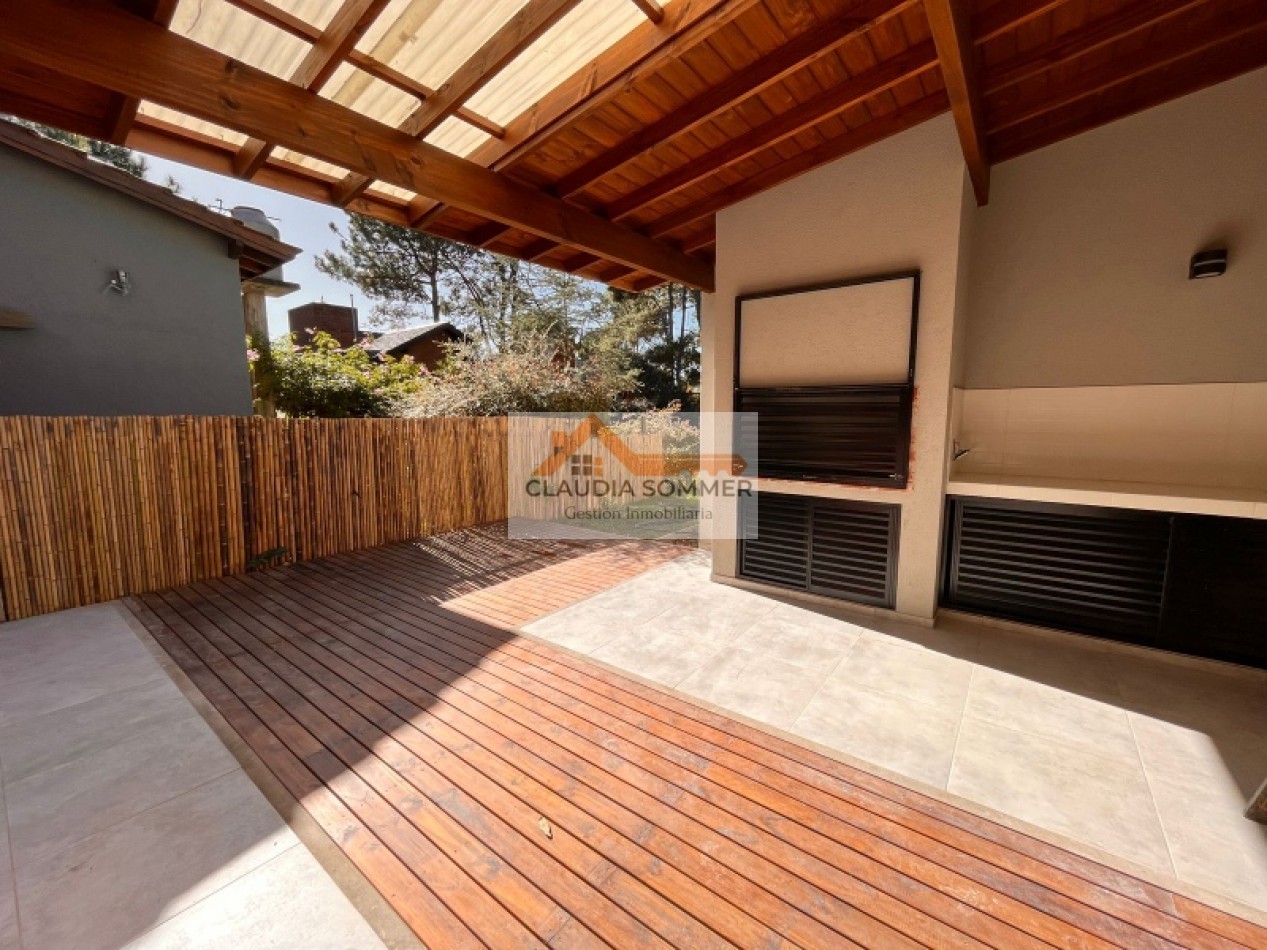 Casa a estrenar en Valeria del Mar a 400 metros del Mar