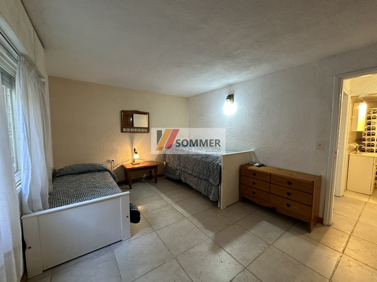 DOS CASAS IDEAL INVERSION PARA RENTA !!!! PROPIEDAD MULTIFAMILIAR - EXCELENTE UBICACION Y ESTADO -