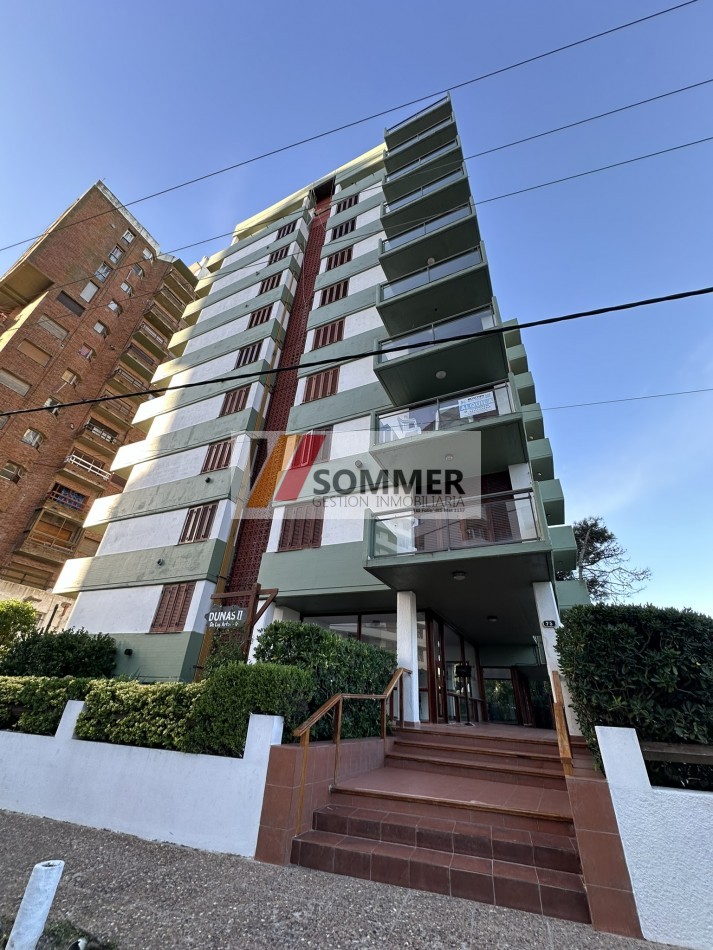DEPARTAMENTO A DOS CUADRAS DE LA PLAYA Y A UNA DEL CENTRO