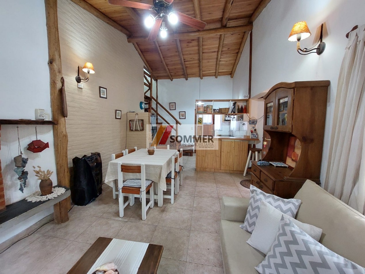 CASA EN MAR AZUL- VILLA GESELL-