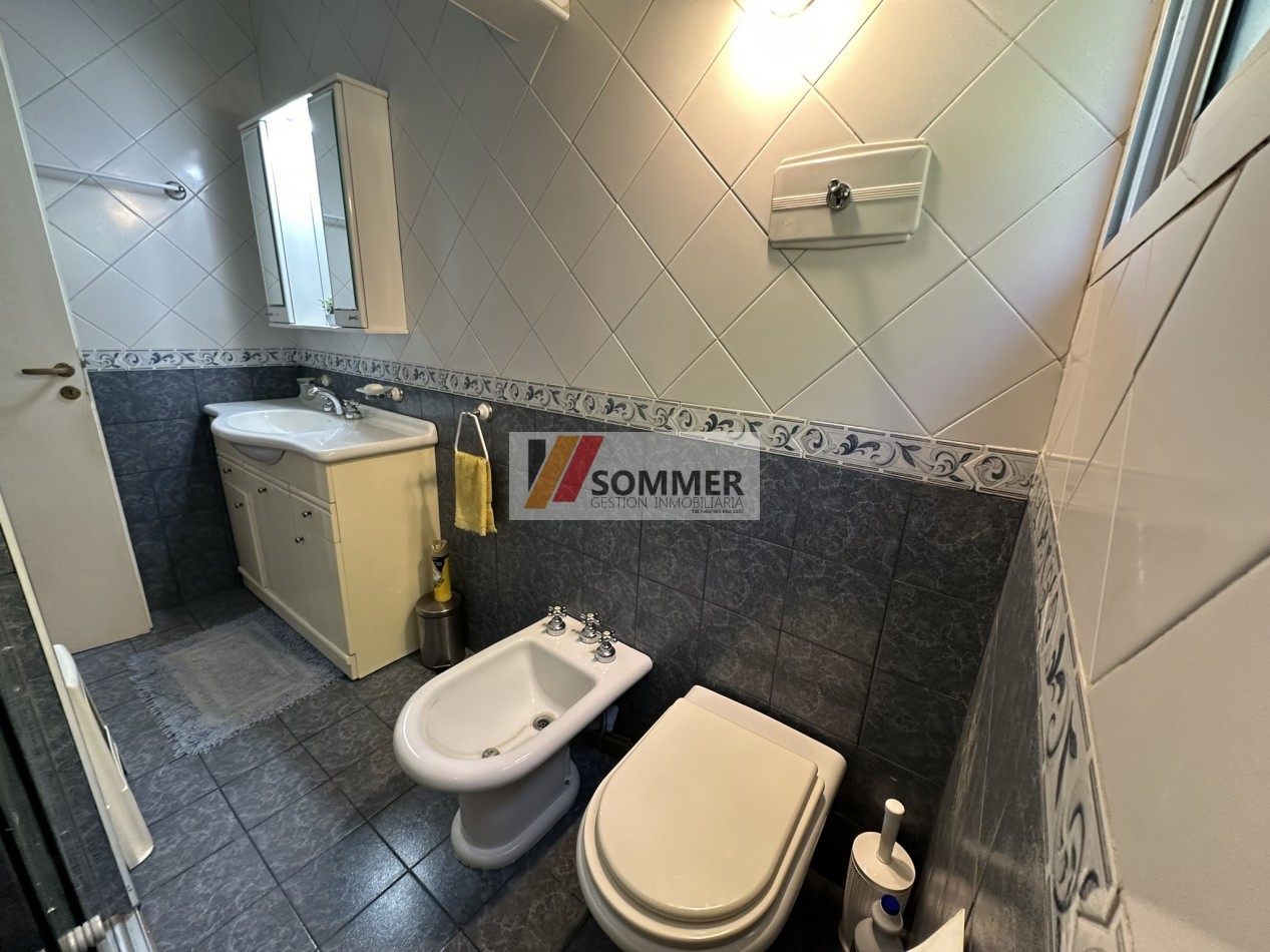 DOS CASAS IDEAL INVERSION PARA RENTA !!!! PROPIEDAD MULTIFAMILIAR - EXCELENTE UBICACION Y ESTADO -