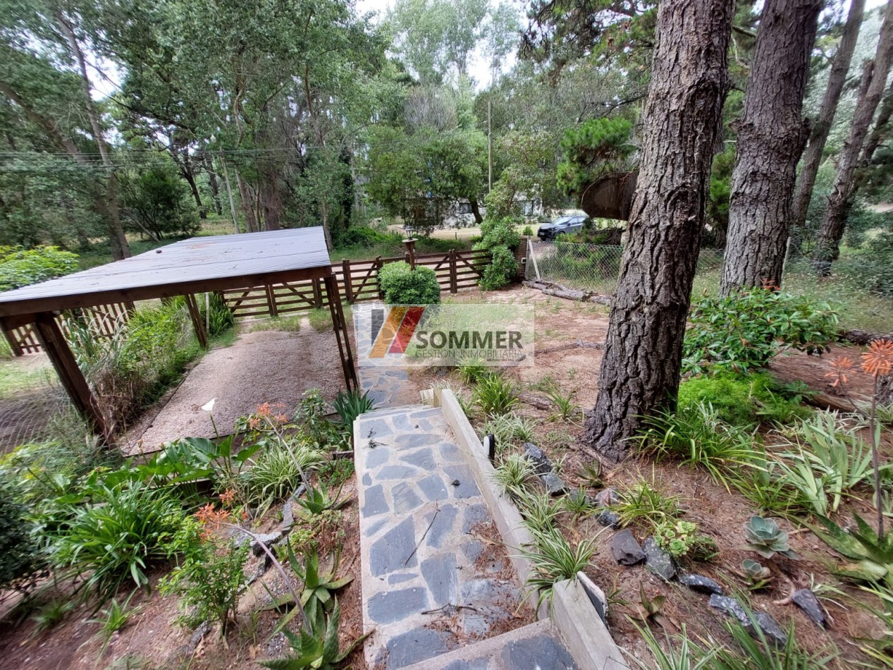 CASA EN MAR AZUL- VILLA GESELL-