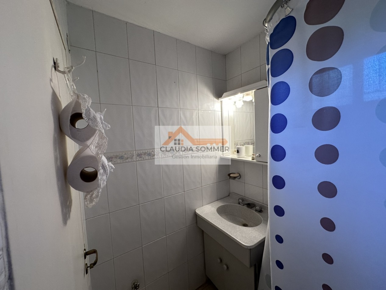 DOS CASAS IDEAL INVERSION PARA RENTA !!!! PROPIEDAD MULTIFAMILIAR - EXCELENTE UBICACION Y ESTADO -