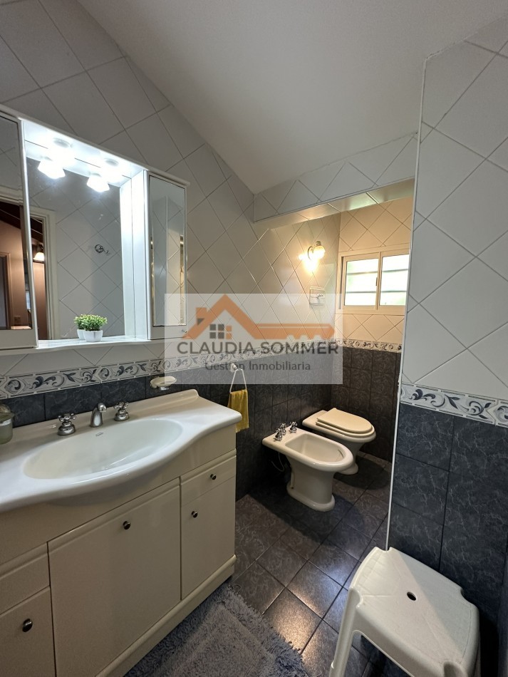 DOS CASAS IDEAL INVERSION PARA RENTA !!!! PROPIEDAD MULTIFAMILIAR - EXCELENTE UBICACION Y ESTADO -