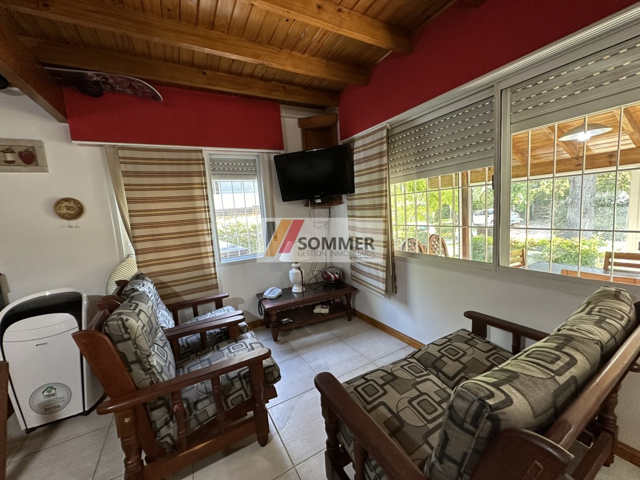 DOS CASAS IDEAL INVERSION PARA RENTA !!!! PROPIEDAD MULTIFAMILIAR - EXCELENTE UBICACION Y ESTADO -