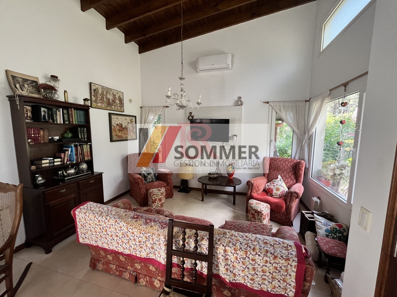 MODERNA CASA EN VENTA