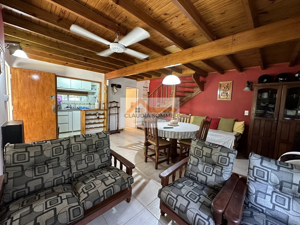 DOS CASAS IDEAL INVERSION PARA RENTA !!!! PROPIEDAD MULTIFAMILIAR - EXCELENTE UBICACION Y ESTADO -