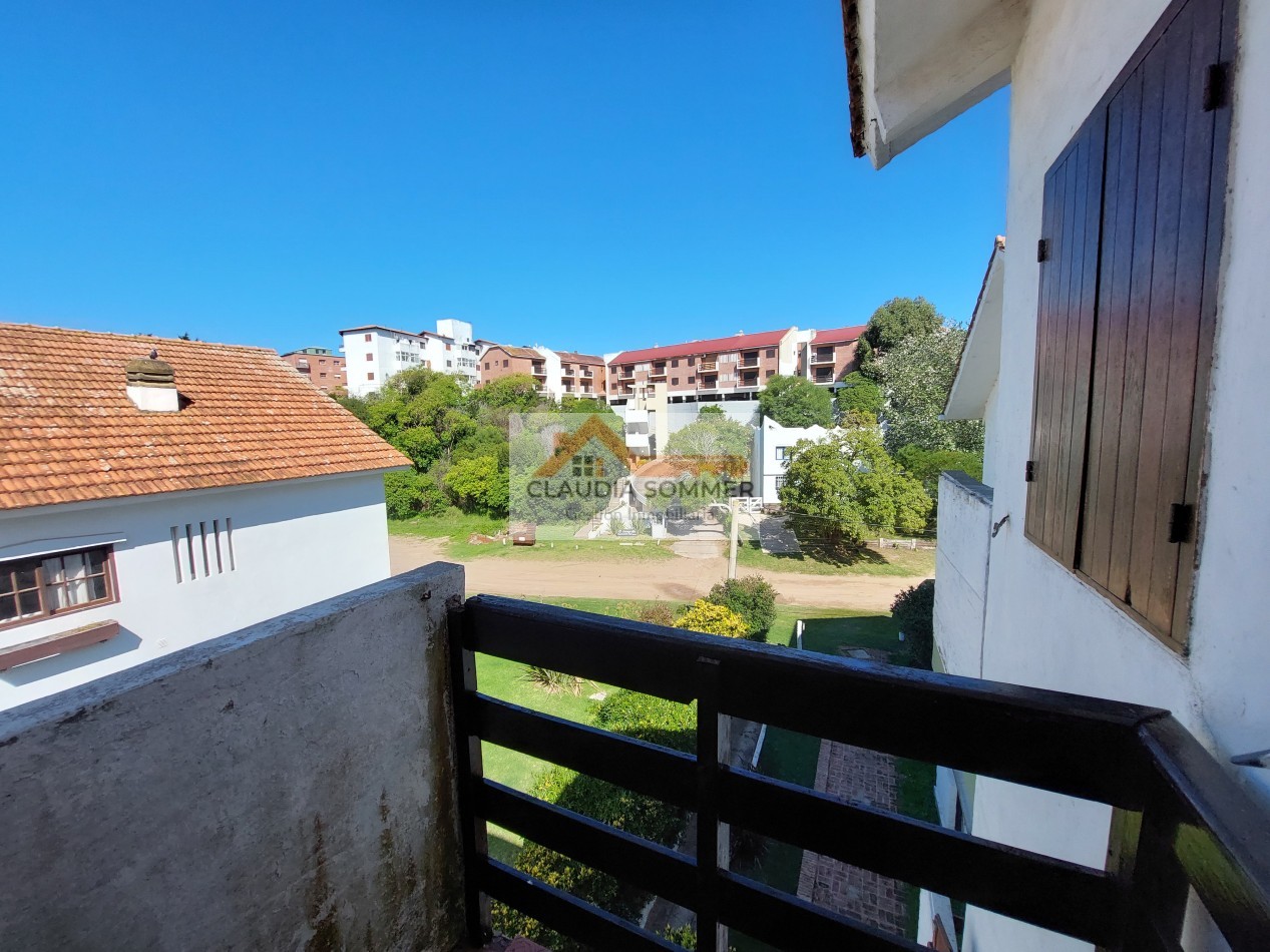 DEPARTAMENTO CON ENTREPISO, BALCON Y CERCA DEL MAR