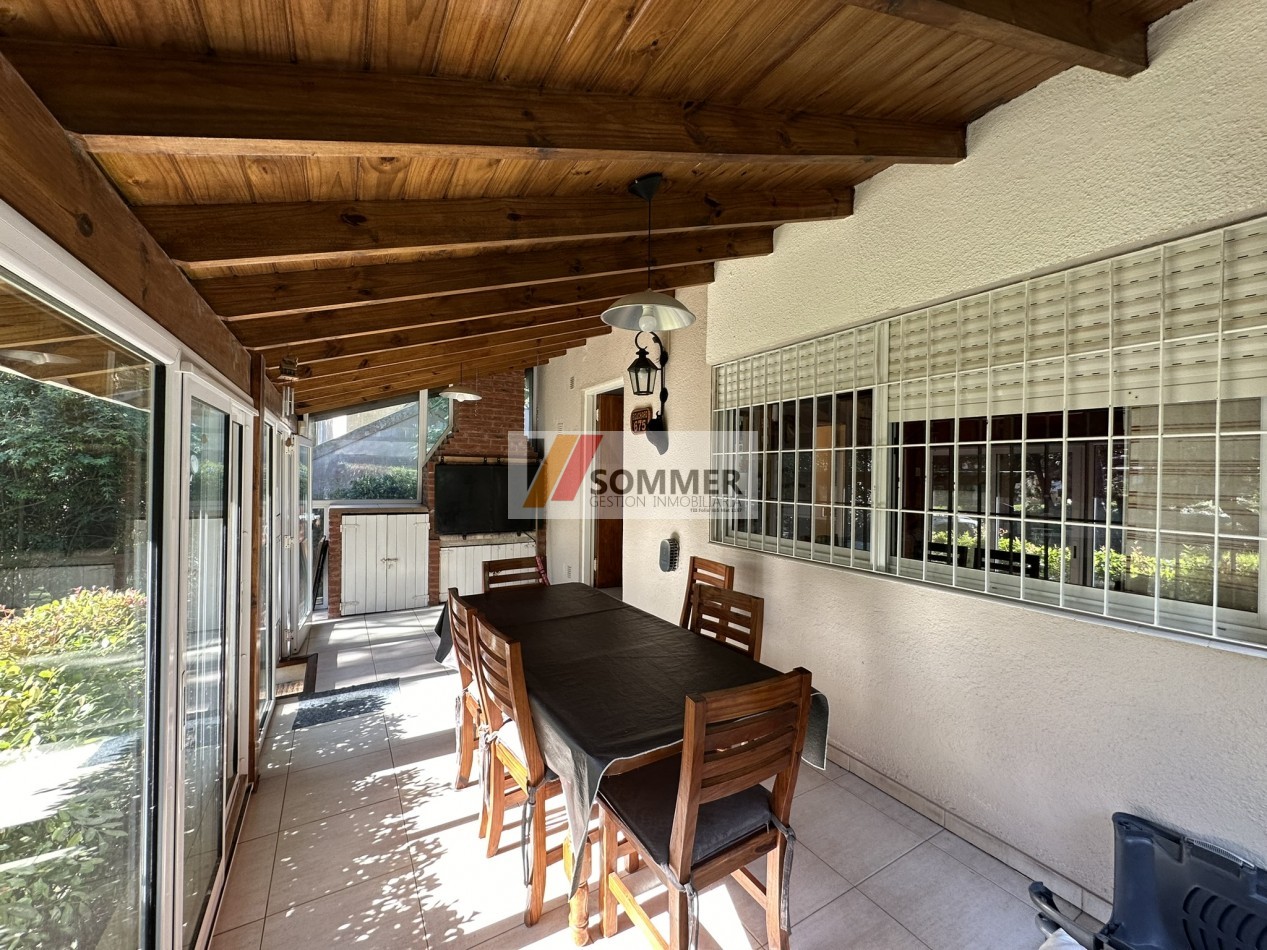 DOS CASAS IDEAL INVERSION PARA RENTA !!!! PROPIEDAD MULTIFAMILIAR - EXCELENTE UBICACION Y ESTADO -
