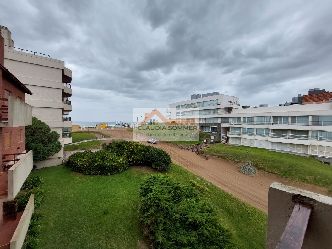 DOS AMBIENTES CON VISTA AL MAR