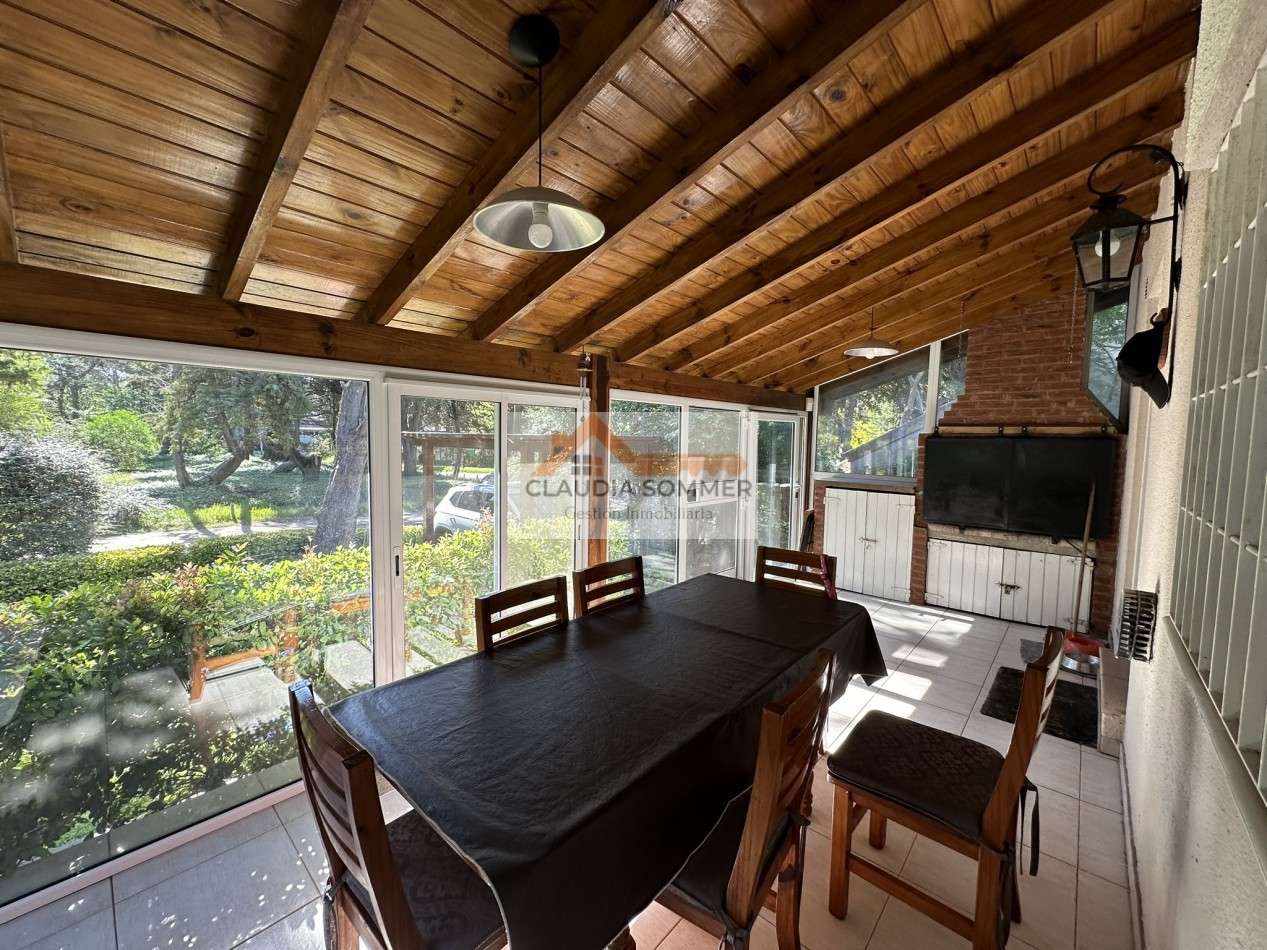 DOS CASAS IDEAL INVERSION PARA RENTA !!!! PROPIEDAD MULTIFAMILIAR - EXCELENTE UBICACION Y ESTADO -