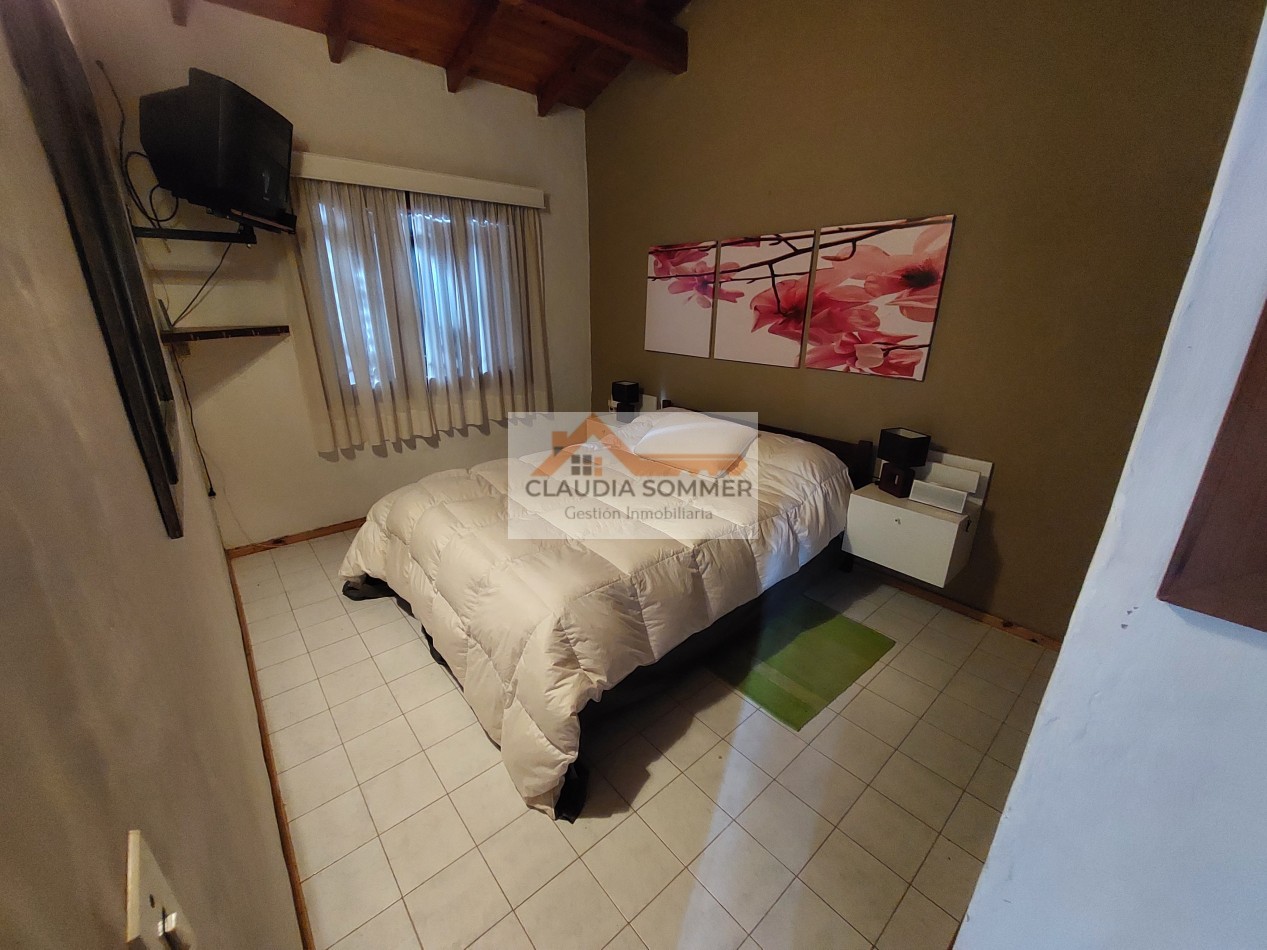 SE VENDE CASA EN CONJUNTO CON UN SEGUNDO LOTE LINDERO