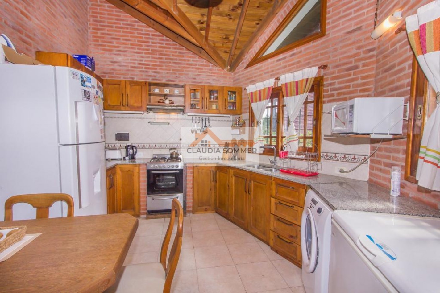 CASA CERCA DEL MAR- CALIDAD Y FUNCIONALIDAD GARANTIZADO-
