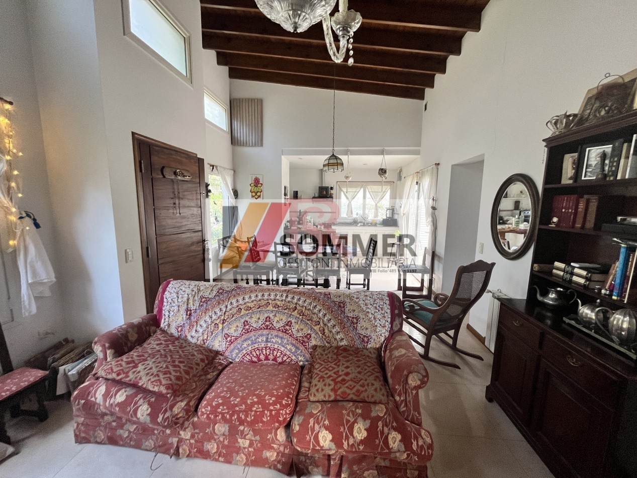MODERNA CASA EN VENTA