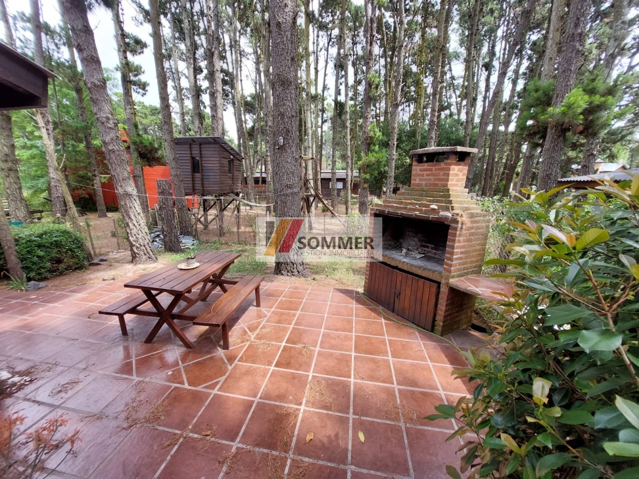 CASA EN MAR AZUL- VILLA GESELL-