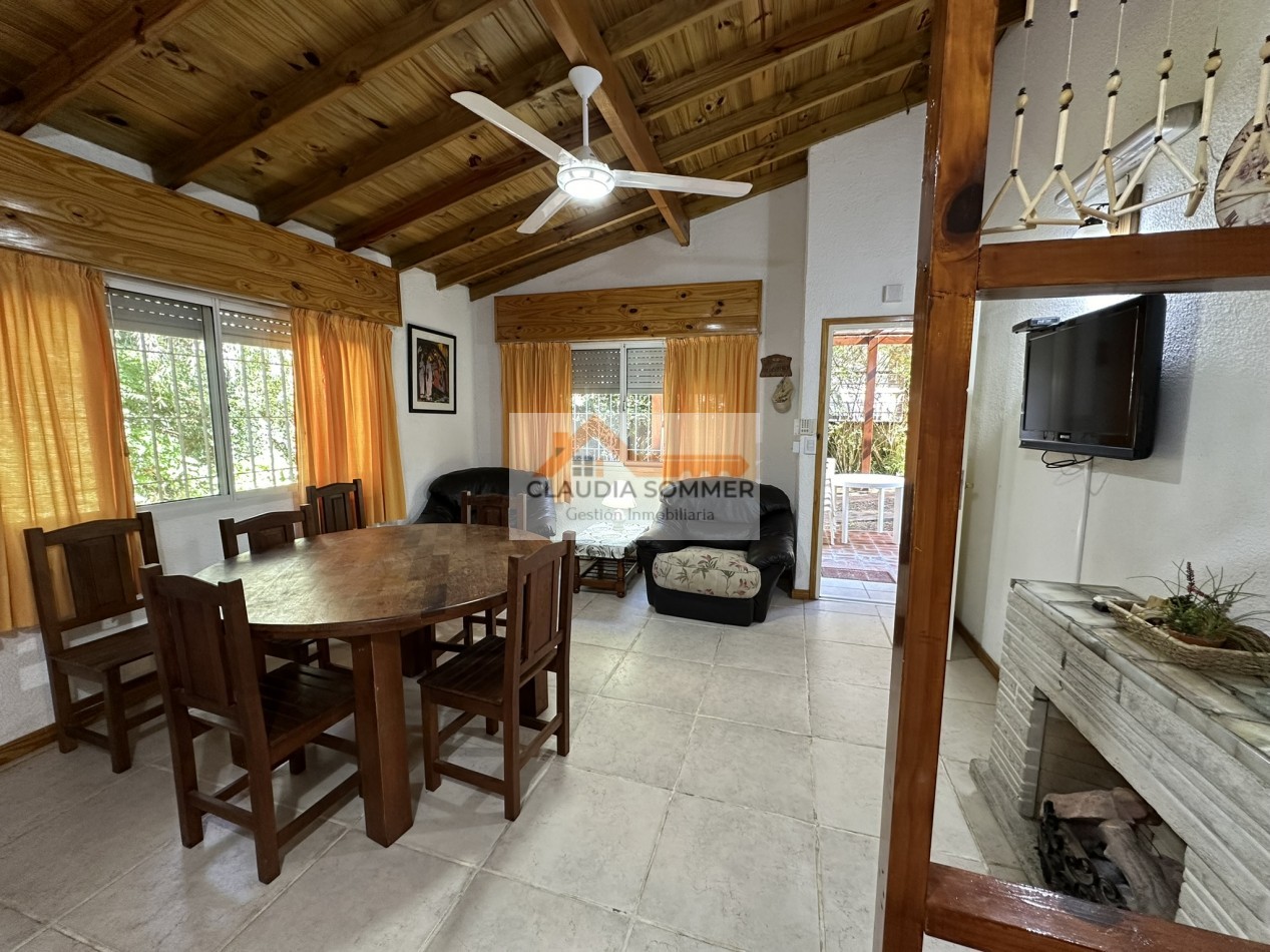 DOS CASAS IDEAL INVERSION PARA RENTA !!!! PROPIEDAD MULTIFAMILIAR - EXCELENTE UBICACION Y ESTADO -