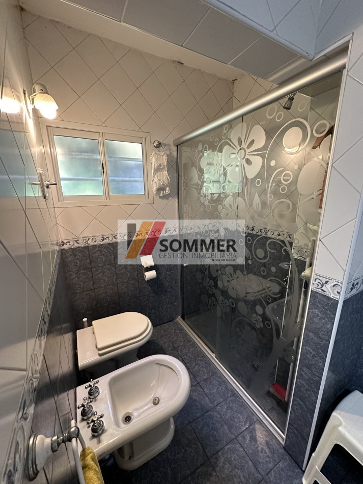 DOS CASAS IDEAL INVERSION PARA RENTA !!!! PROPIEDAD MULTIFAMILIAR - EXCELENTE UBICACION Y ESTADO -