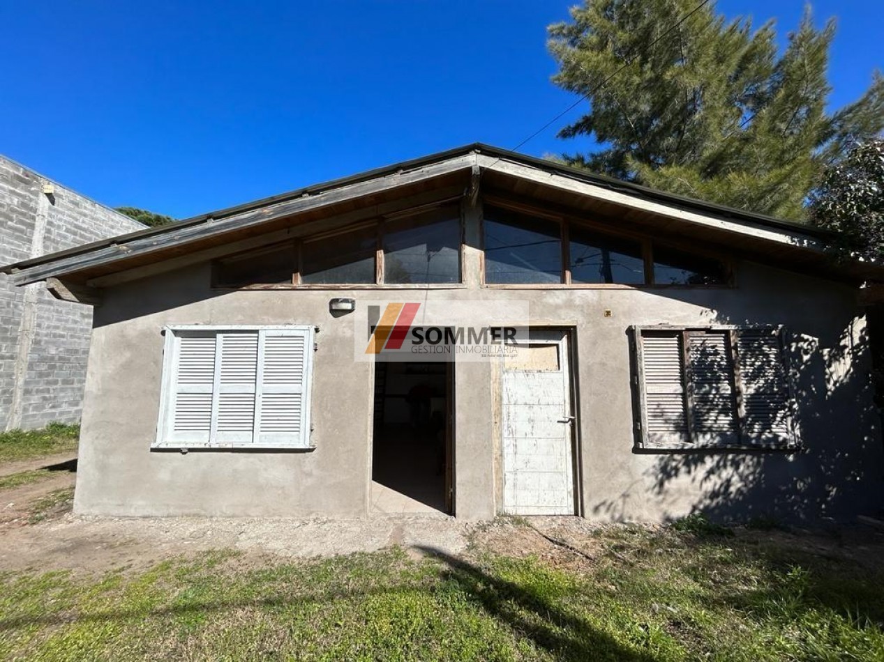GALPON EN VENTA MAS VIVIENDA. ZONA INDUSTRIAL .