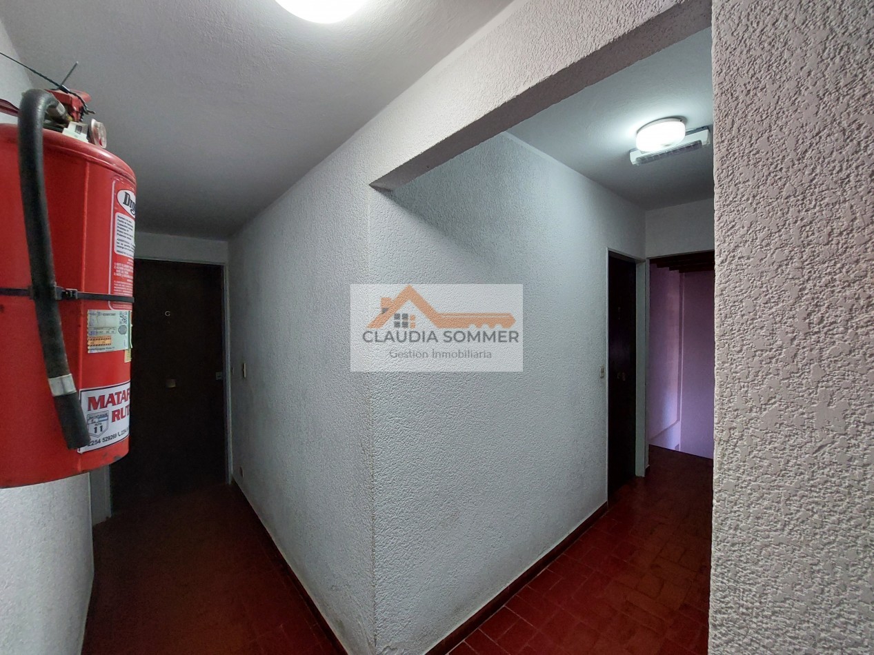 DEPARTAMENTO CON ENTREPISO, BALCON Y CERCA DEL MAR