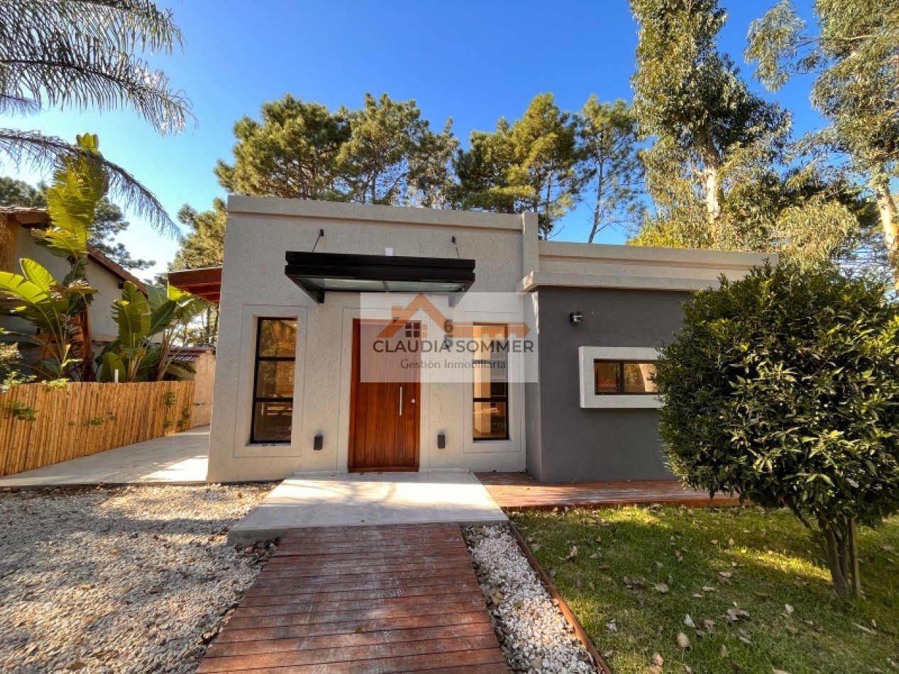 Casa a estrenar en Valeria del Mar a 400 metros del Mar