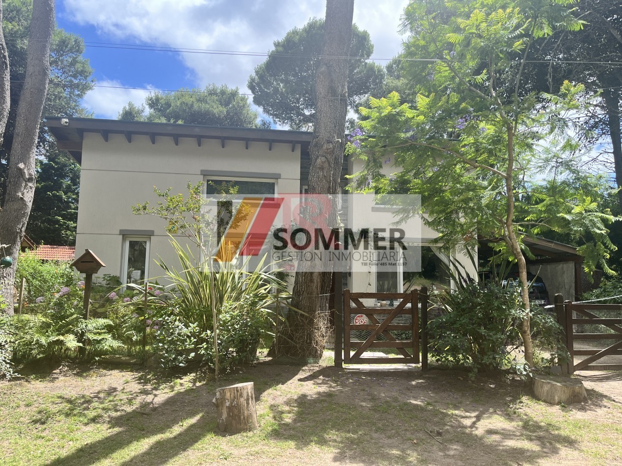 MODERNA CASA EN VENTA