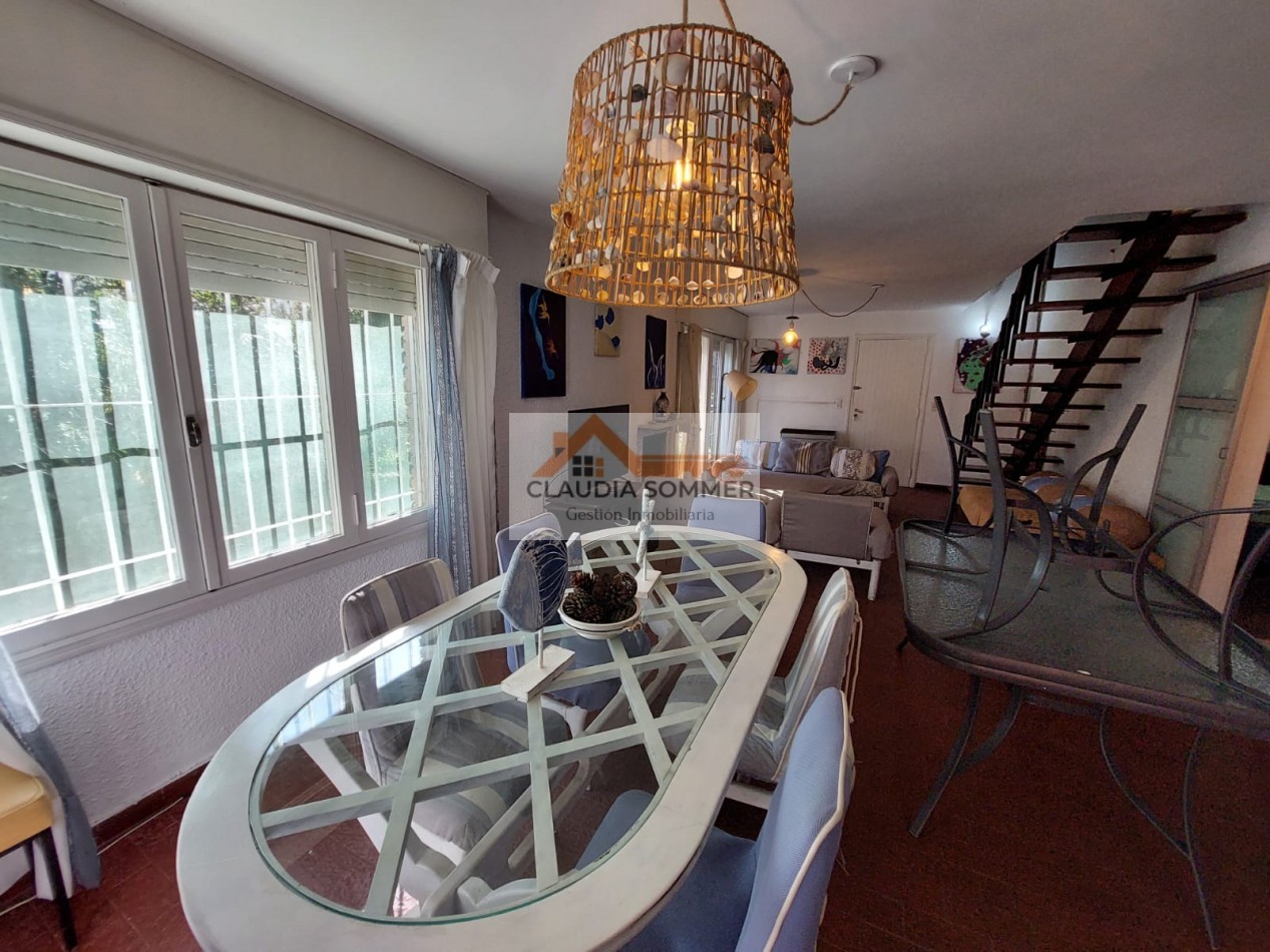 BAJAMOS EL PRECIO !!!! HERMOSA CASA CERCA DE LA PLAYA Y DEL CENTRO EN PINAMAR