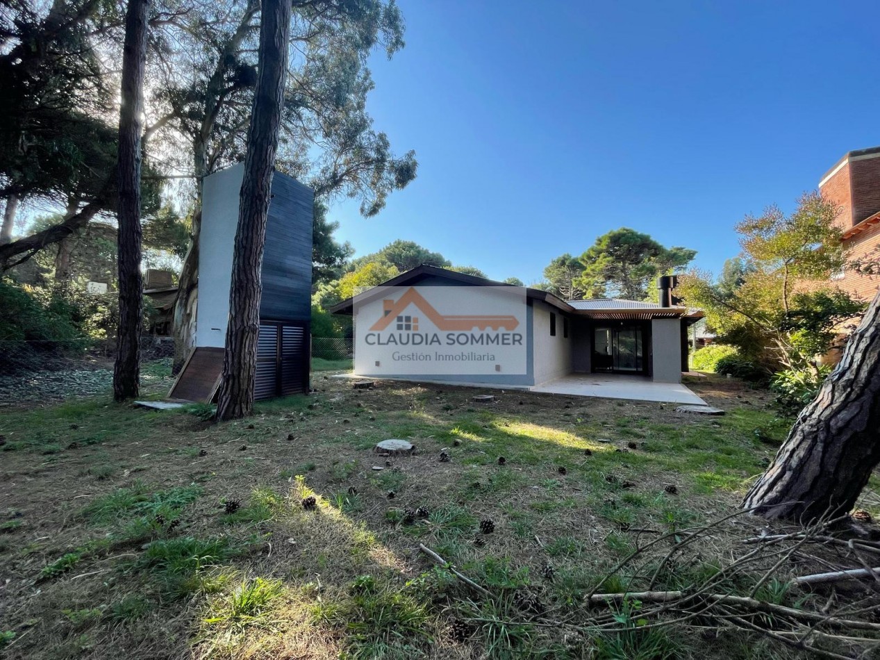 CASA TOTALMENTE RECICLADA