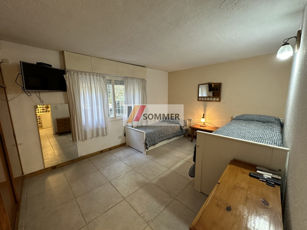 DOS CASAS IDEAL INVERSION PARA RENTA !!!! PROPIEDAD MULTIFAMILIAR - EXCELENTE UBICACION Y ESTADO -