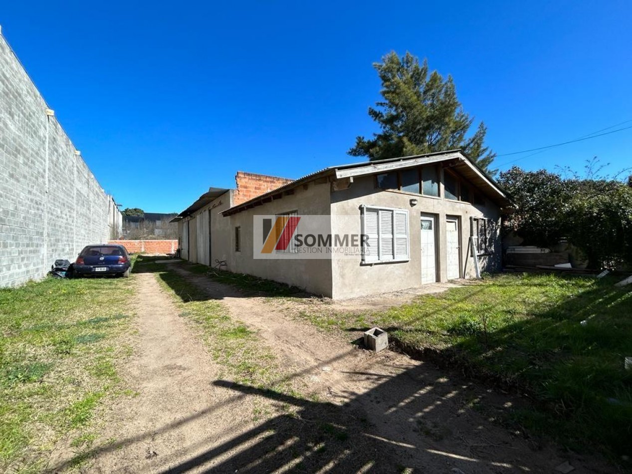 GALPON EN VENTA MAS VIVIENDA. ZONA INDUSTRIAL .