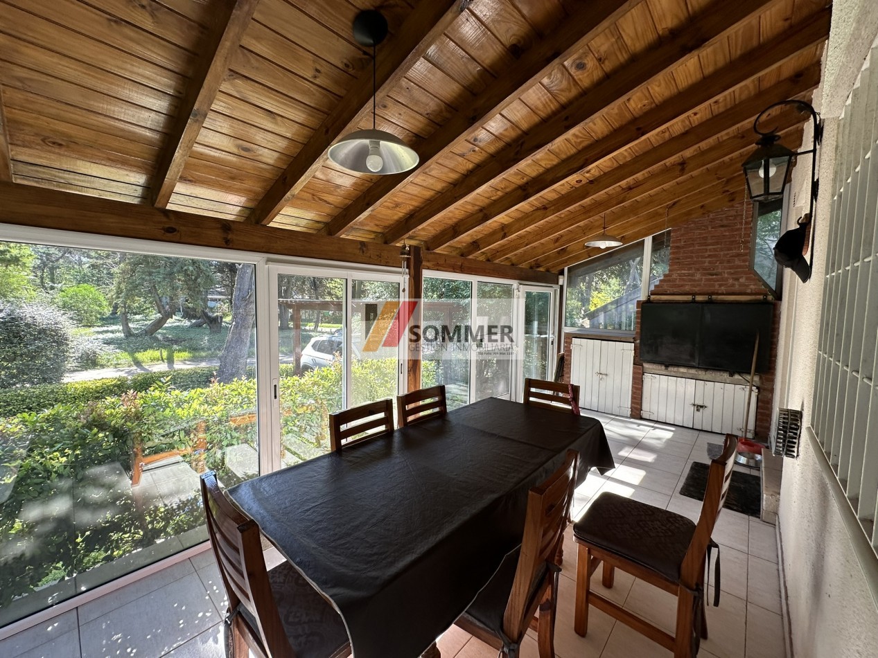 DOS CASAS IDEAL INVERSION PARA RENTA !!!! PROPIEDAD MULTIFAMILIAR - EXCELENTE UBICACION Y ESTADO -