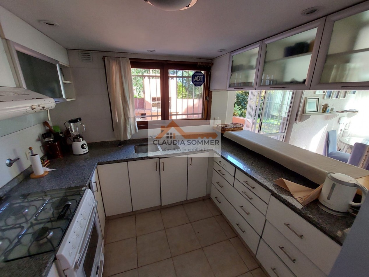 BAJAMOS EL PRECIO !!!! HERMOSA CASA CERCA DE LA PLAYA Y DEL CENTRO EN PINAMAR