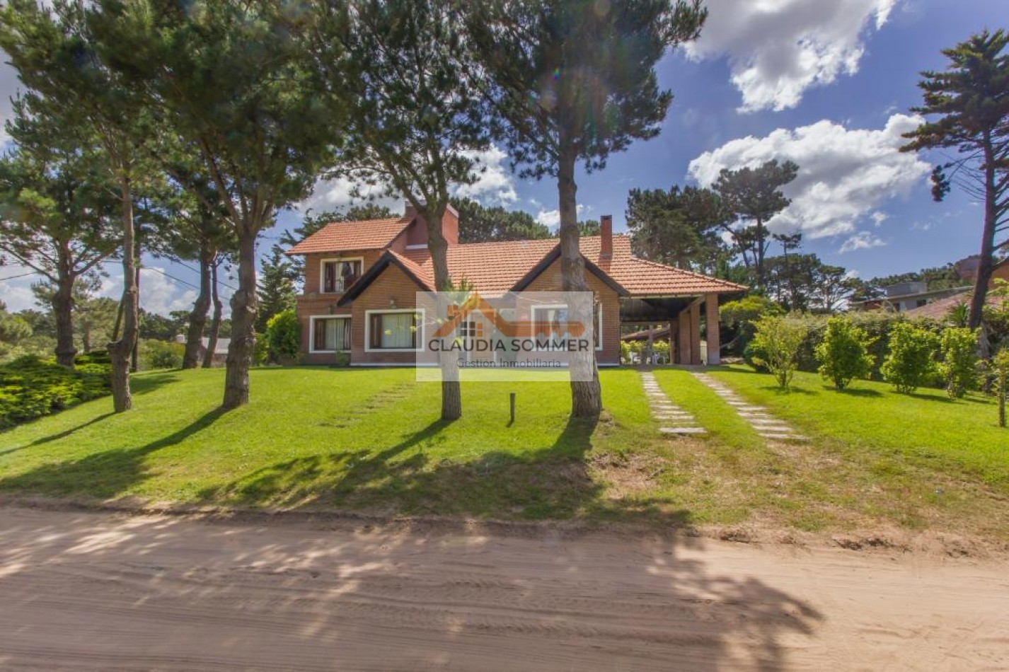 CASA CERCA DEL MAR- CALIDAD Y FUNCIONALIDAD GARANTIZADO-