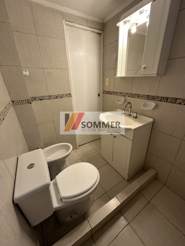 DOS CASAS IDEAL INVERSION PARA RENTA !!!! PROPIEDAD MULTIFAMILIAR - EXCELENTE UBICACION Y ESTADO -