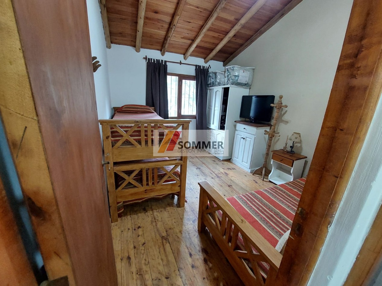 CASA EN MAR AZUL- VILLA GESELL-