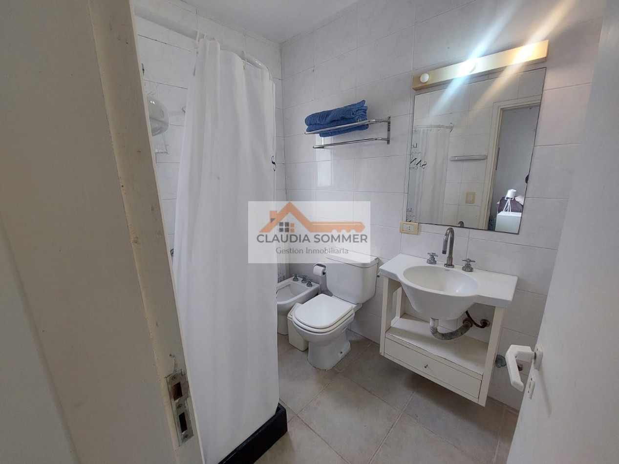 COMPLEJO TRIDENTE: COMODO TRIPLEX  CON PATIO, PARRILLA,COCHERA, PARQUE Y PISCINA.