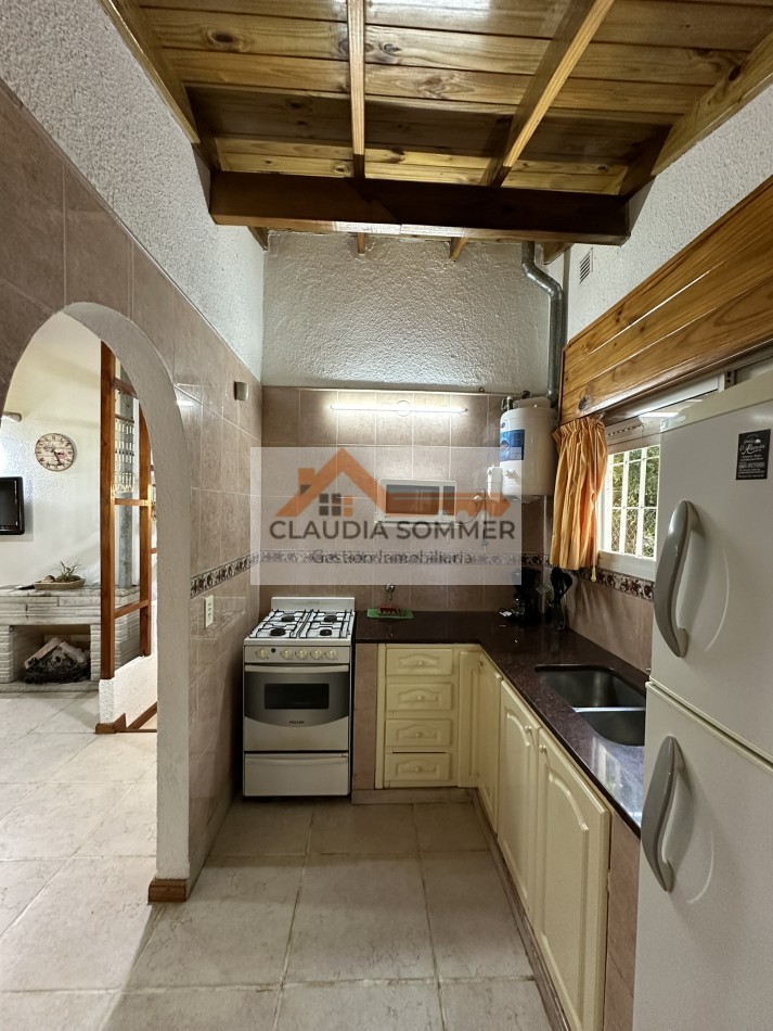 DOS CASAS IDEAL INVERSION PARA RENTA !!!! PROPIEDAD MULTIFAMILIAR - EXCELENTE UBICACION Y ESTADO -