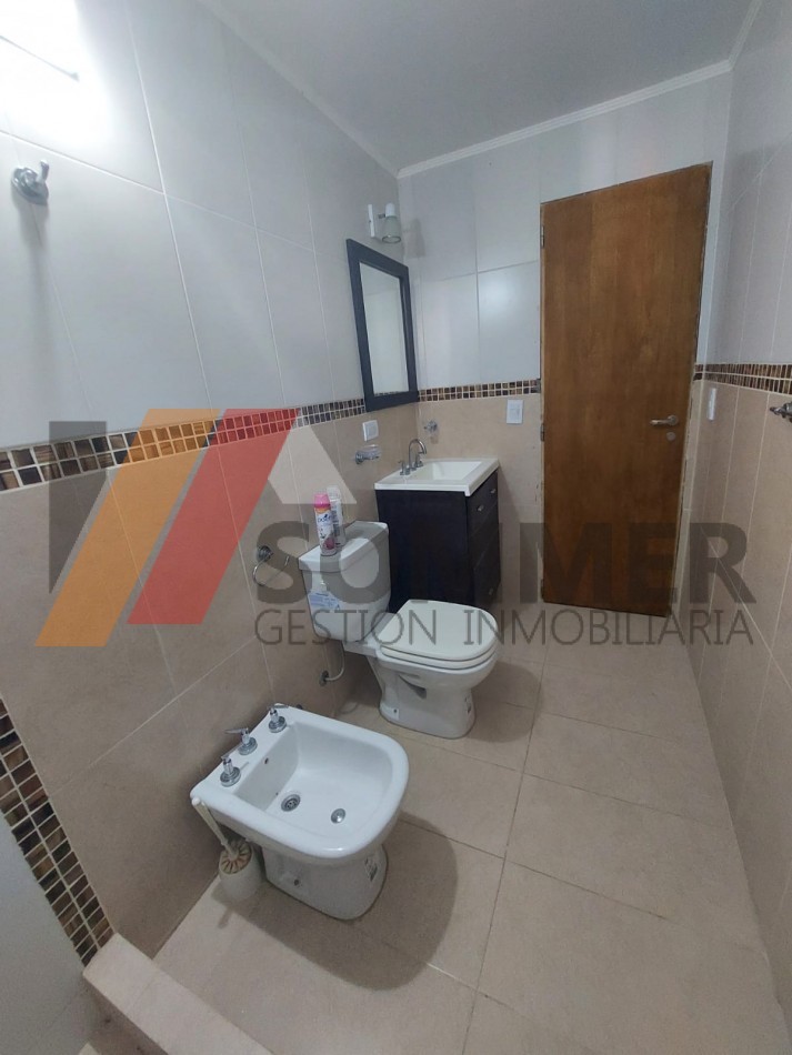 RETASADO DEPARTAMENTO EN PLANTA BAJA DE DOS AMBIENTES A METROS DEL MAR