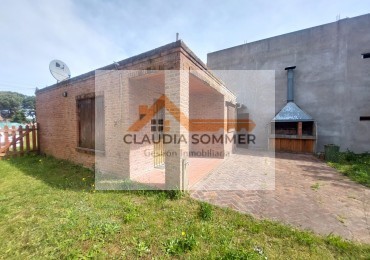 CASA EN MAR DE OSTENDE